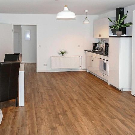 Lovely Apartment In Passow Ot Charlottenho Zahren Exteriör bild