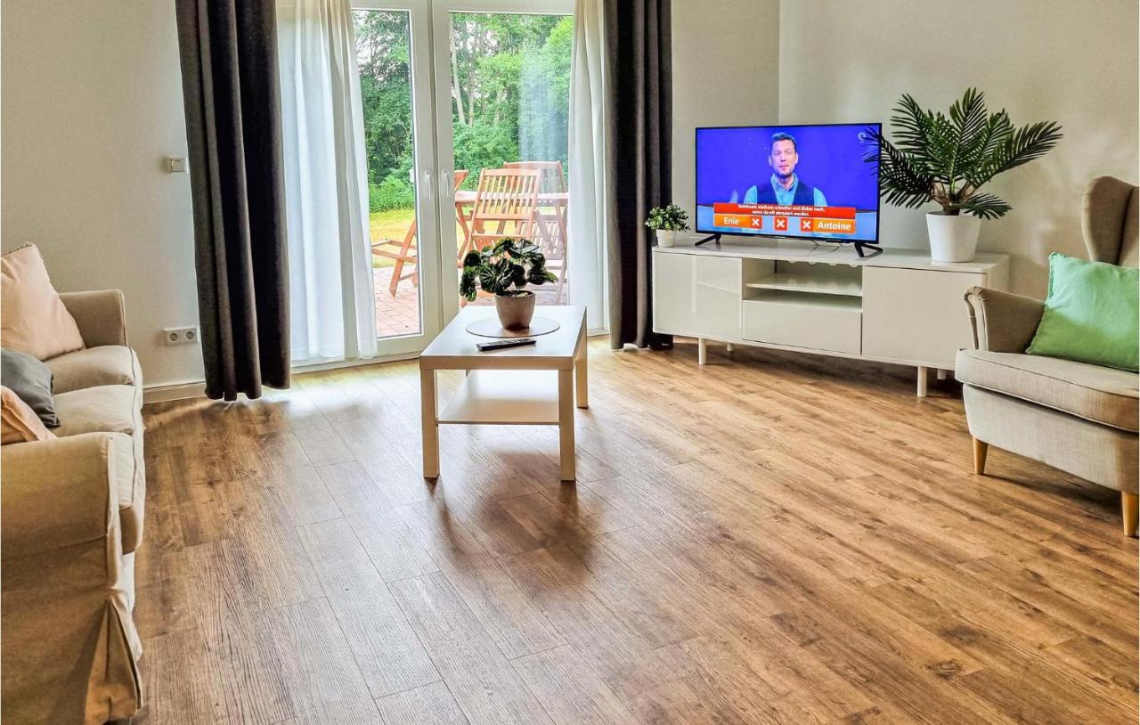 Lovely Apartment In Passow Ot Charlottenho Zahren Exteriör bild
