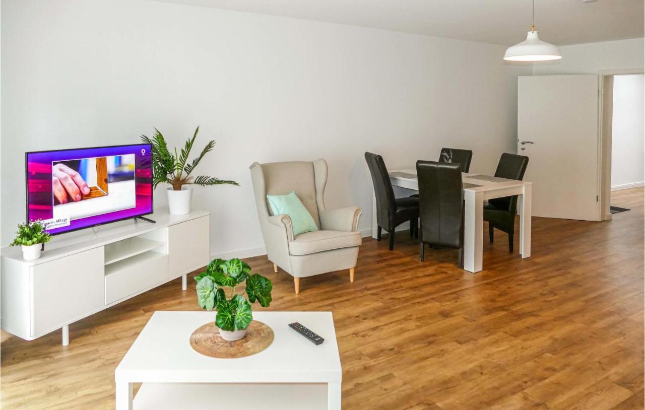 Lovely Apartment In Passow Ot Charlottenho Zahren Exteriör bild